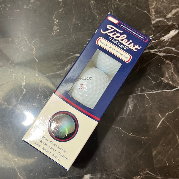 Titleist Tour Distance SF Golf Ball - Picture 1 of 4